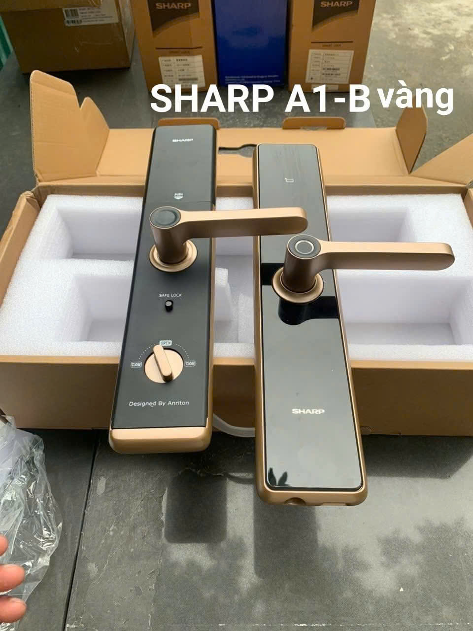 khóa vân tay Sharp A1-B gold